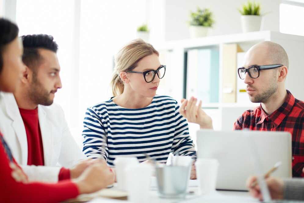 business-conversation_1098-12738-1