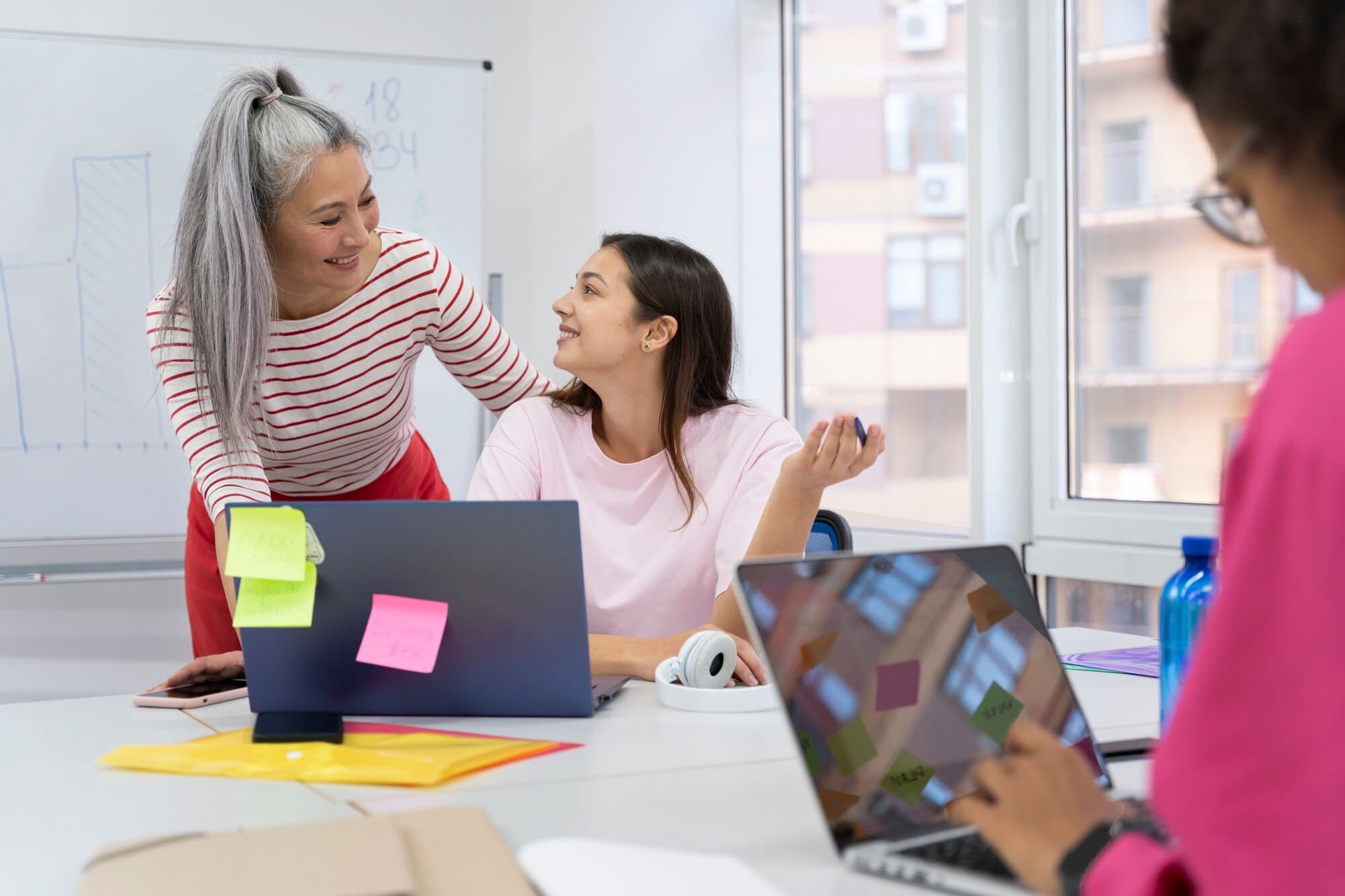 workers-getting-back-office_23-2149161677 (1)